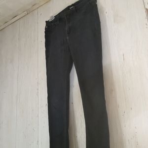 Hudson 26 Skinny Jeans Raw Hem Dark Denim – Size 26 See Pictures